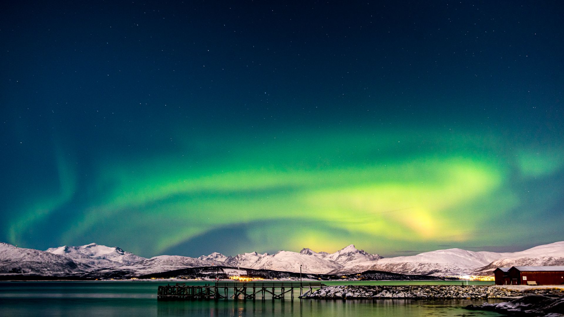 AURORA BOREAL CON CRUCERO