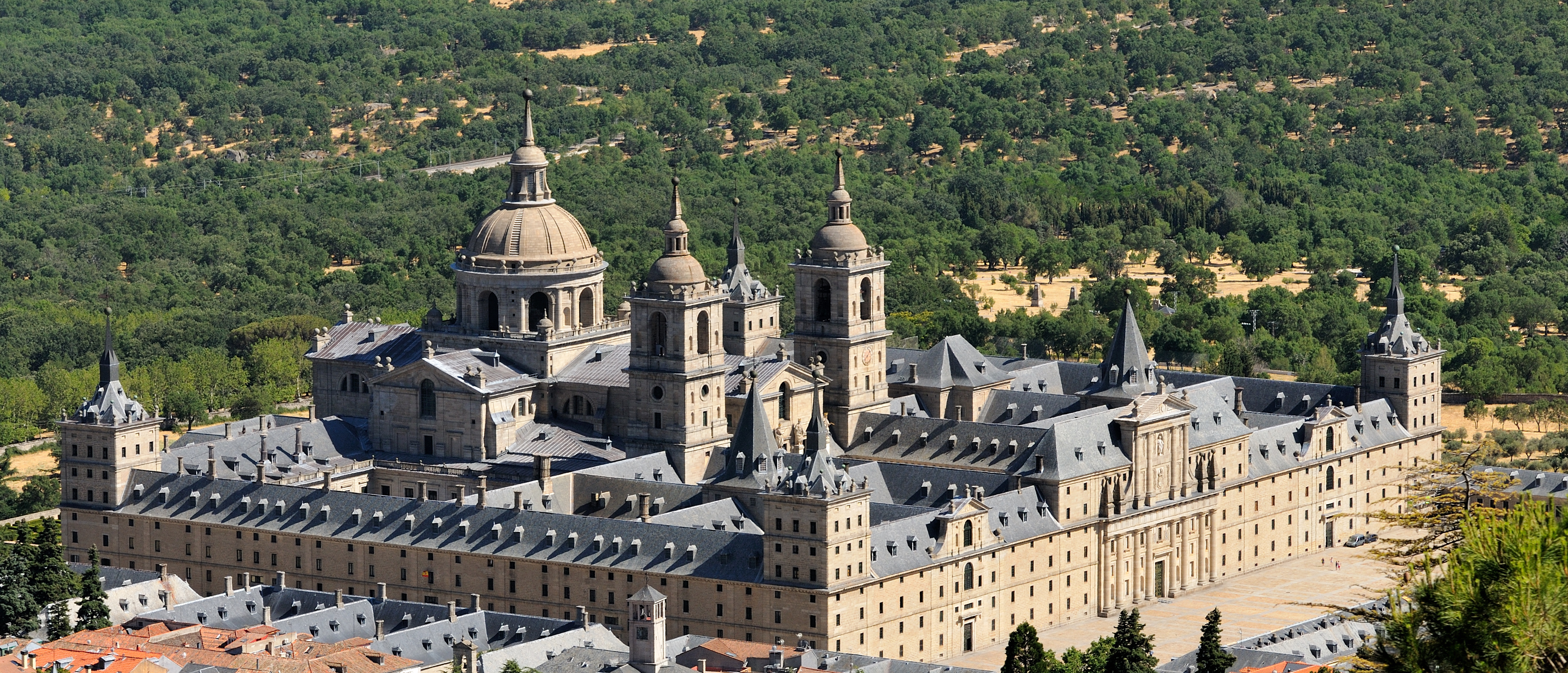 MADRID, MÉRIDA Y SEVILLA (Opción 1), 6 dias salida Martes
