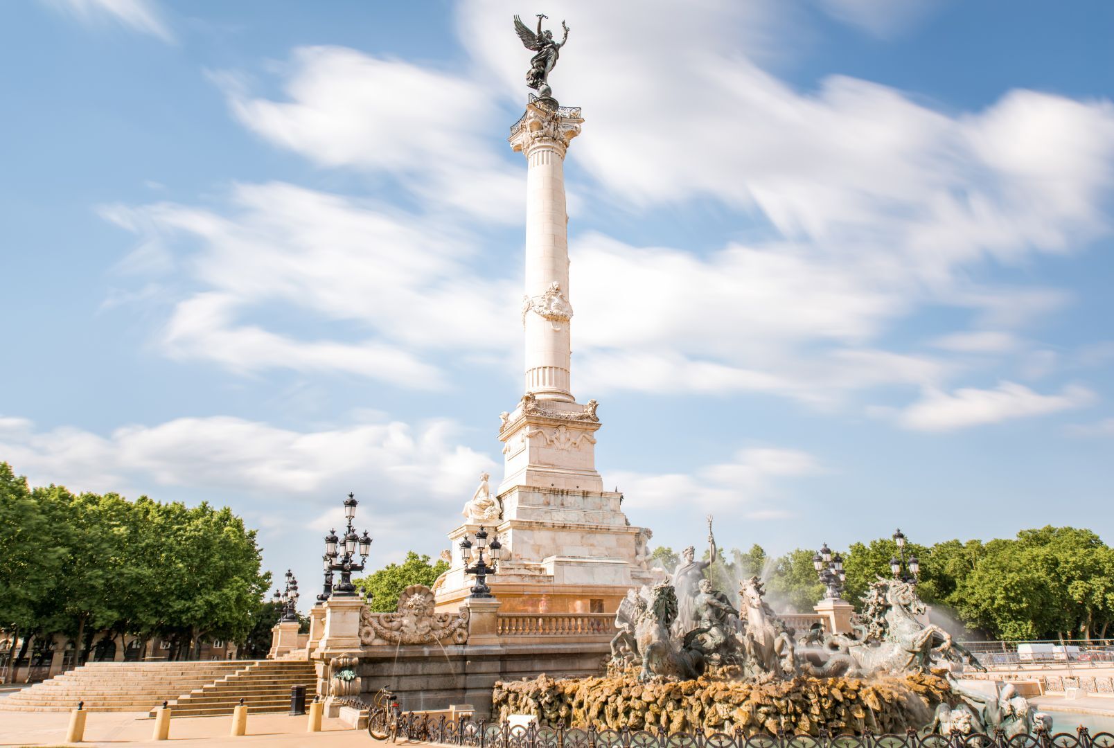 MADRID, PARIS CON TIERRA SANTA Y JORDANIA