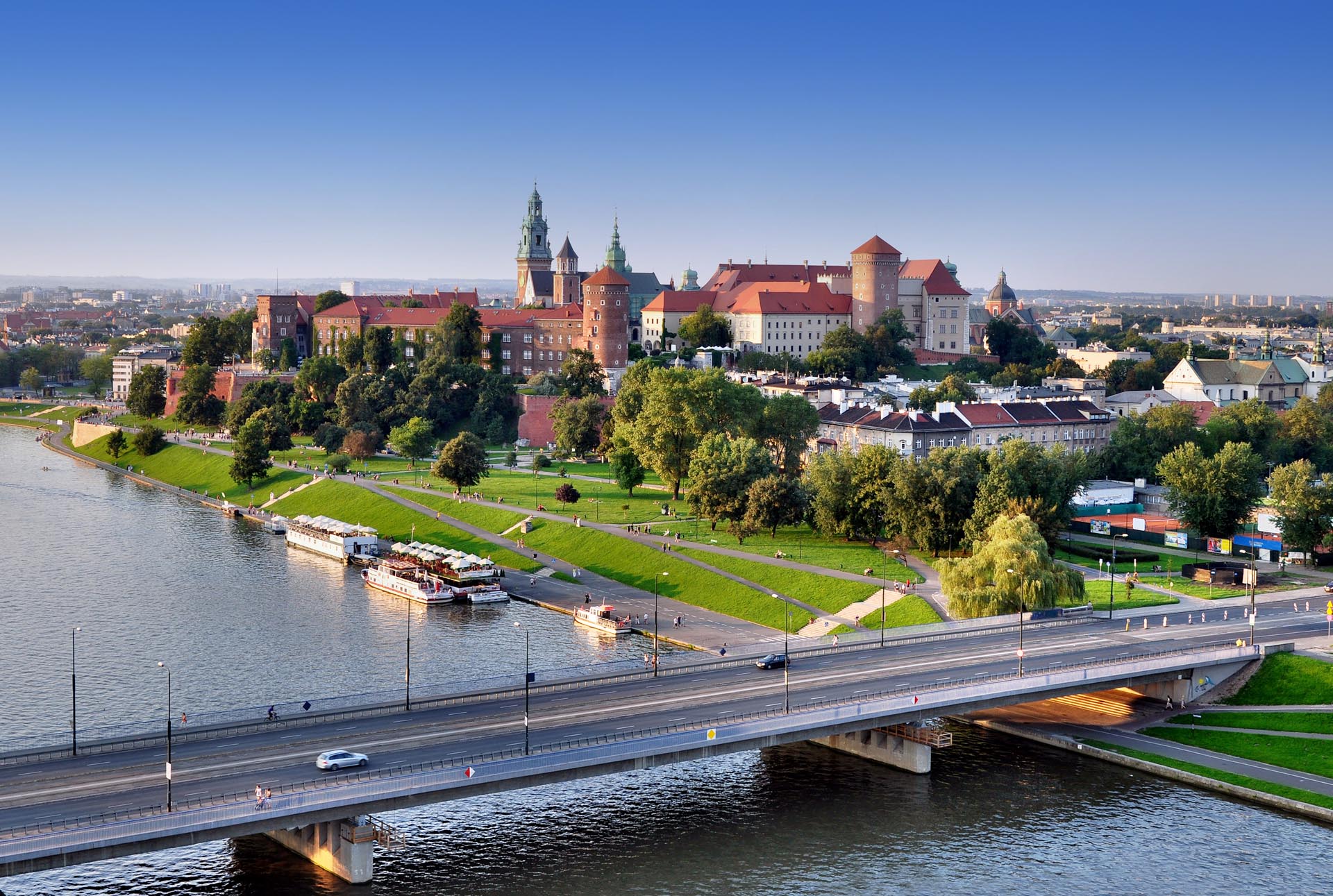 MERCADOS NAVIDEÑOS DE VARSOVIA A CRACOVIA