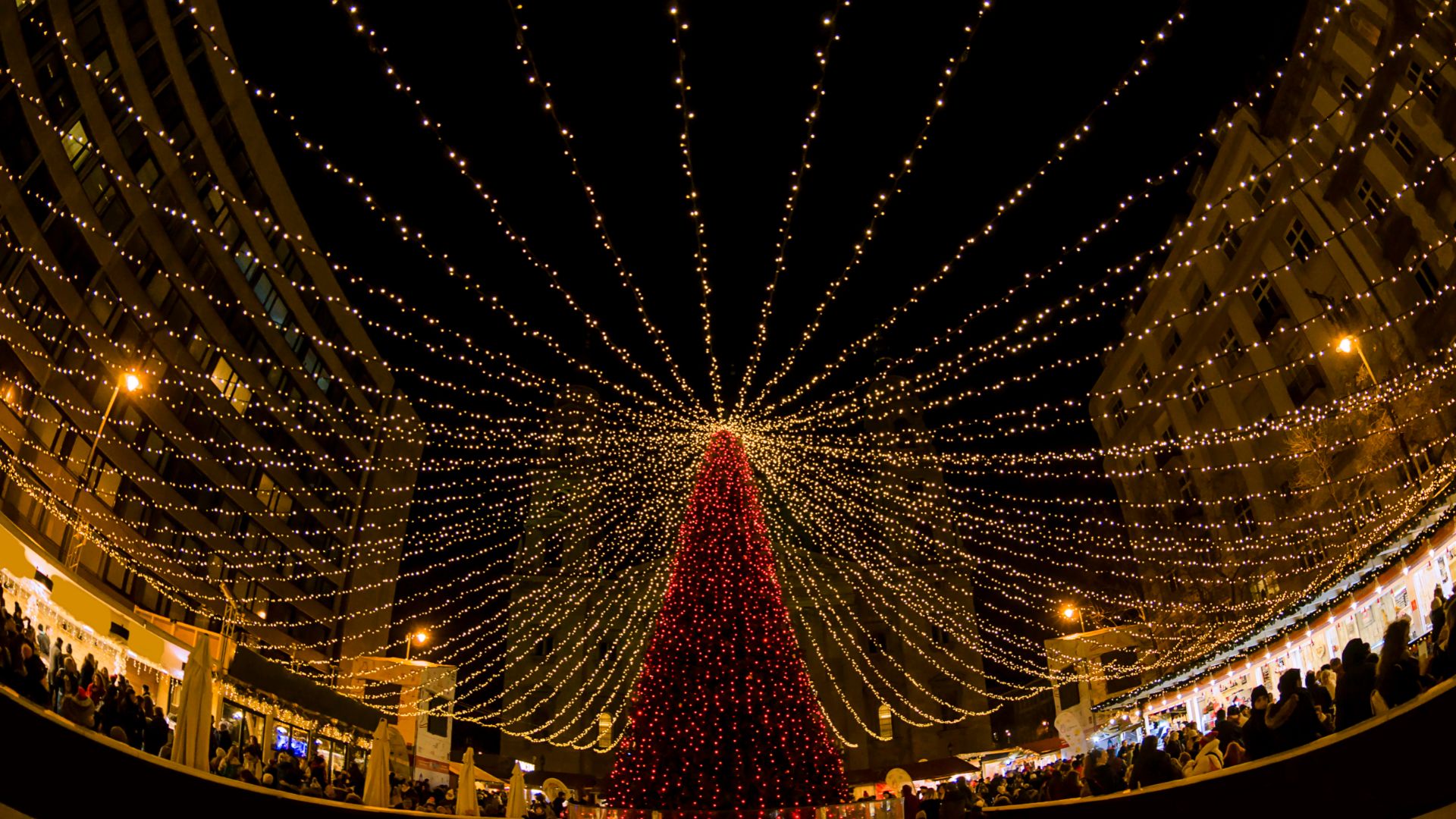 MERCADOS NAVIDEÑOS EN CIUDADES IMPERIALES